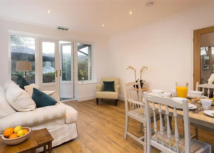 Дом отдыха Lanterns At Грасмир