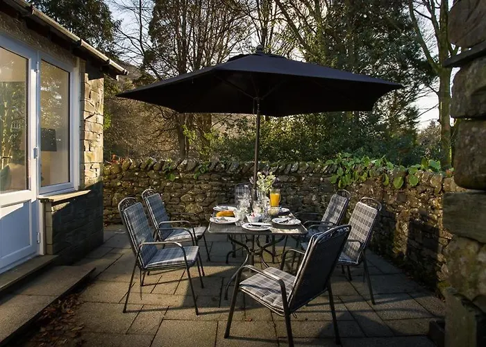 Lanterns At Грасмир